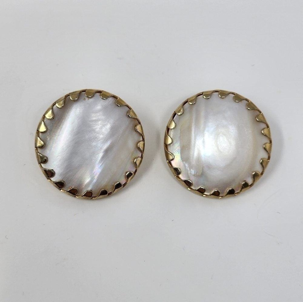 VINTAGE SARAH COVENTRY BEAUTY BUTTONS CLIP-ON EARRINGS